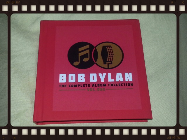 BOB DYLAN / THE COMPLETE COLUMBIA ALBUMS COLLECTION VOL.ONE_b0042308_21245691.jpg