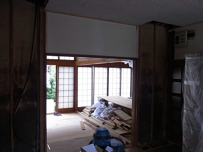 なかなか大変なリフォーム現場_b0186200_18421307.jpg