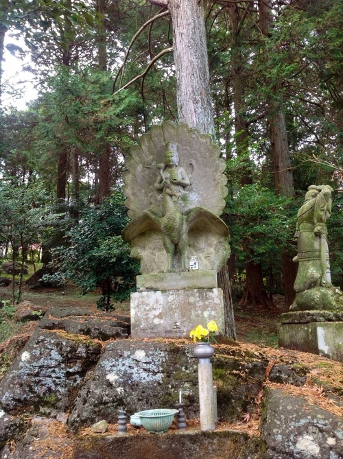 再び中津の八面山へ。孔雀明王のエネルギー。_f0071303_20441752.jpg