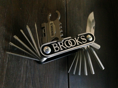 BROOKS ブルックス マルチツール入荷_e0188759_12332982.jpg
