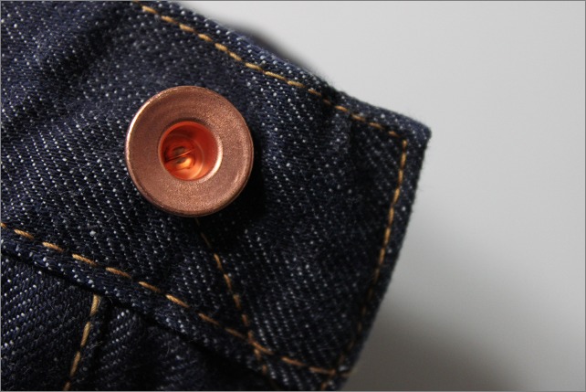 NEPENTHES SKOOKUM MELTON BODY SURCOAT : CRESCENTGOOSE MIYAGI