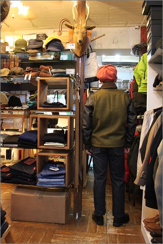 NEPENTHES SKOOKUM MELTON BODY SURCOAT : CRESCENTGOOSE MIYAGI NEPENTHES SKOOKUM MELTON BODY SURCOAT : CRESCENTGOOSE MIYAGI