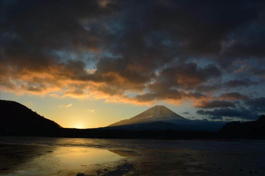 精進湖からの早朝富士_a0307264_16455206.jpg