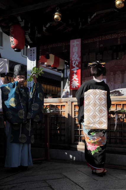 ゑびす神社　宝恵かご社参_c0196076_2343656.jpg