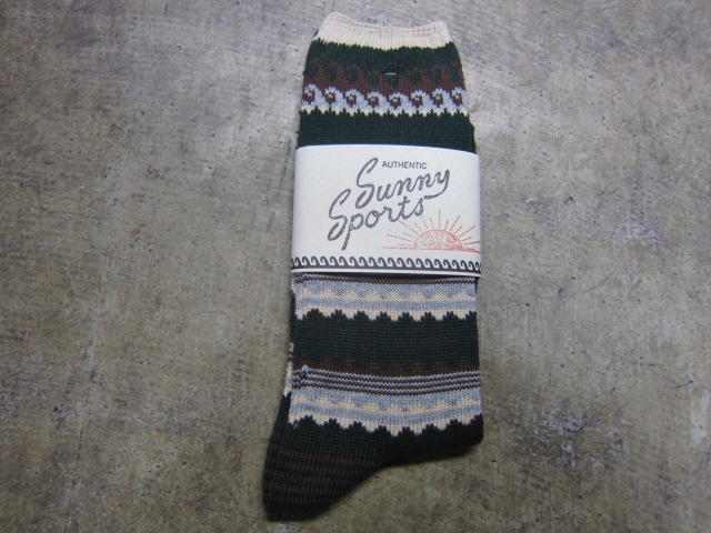 レジ前の人気小物！★？　BANDWAGON(MIX SOX) ＆ BLACK Sheep(手袋)！！　_d0152280_0305445.jpg