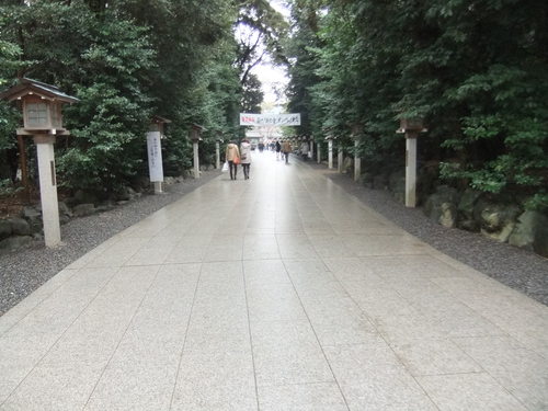 遅くなりましたが...初詣です。_b0137932_11242427.jpg