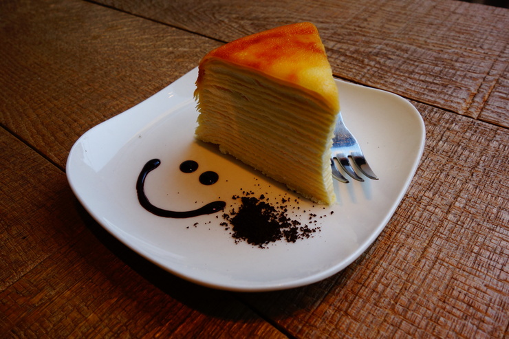 LATTEST Omotesando Espresso bar(ラテスト)表参道/カフェ~表参道をぶらぶら その2_a0287336_1015391.jpg