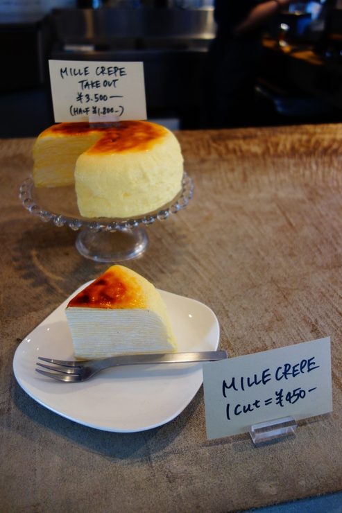 LATTEST Omotesando Espresso bar(ラテスト)表参道/カフェ~表参道をぶらぶら その2_a0287336_1022088.jpg