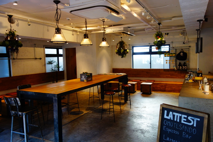 LATTEST Omotesando Espresso bar(ラテスト)表参道/カフェ~表参道をぶらぶら その2_a0287336_9591789.jpg