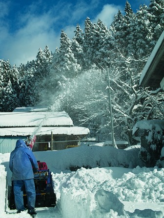 寒中雪如・・・除雪車がゆく_d0005250_1835981.jpg