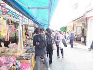 日本里帰り2013（６）千代保稲荷神社＆南宮大社_e0138350_215338.jpg