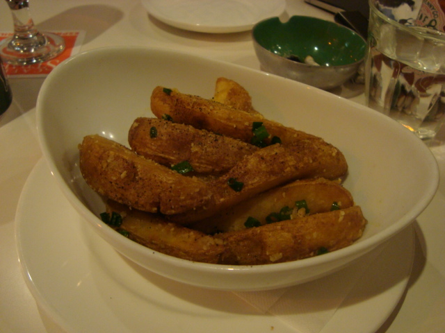 荻窪「カフェ ストラーダ」へ行く。_f0232060_2215587.jpg
