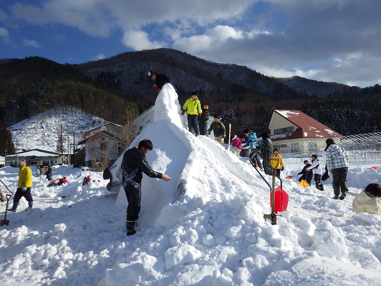 歳の神で正月気分を燃やします。_a0256619_19303684.jpg