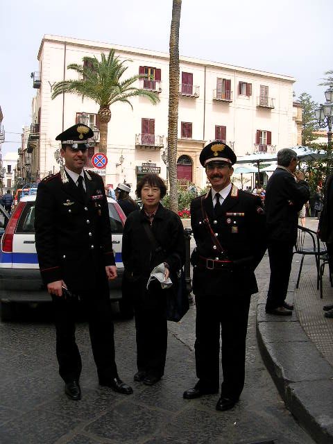 イタリア旅⑥⑦4月10,11日、タオルミーナ、チェファル観光_f0060461_18514933.jpg