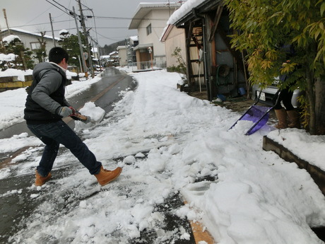 除雪助っ人たち_a0203003_17193133.jpg