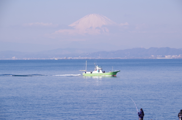 いざ　江の島へ　　その２_c0324382_23210895.jpg