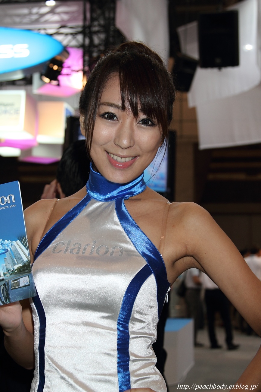 中村美咲 さん クラリオン株式会社 ブース Peach Body