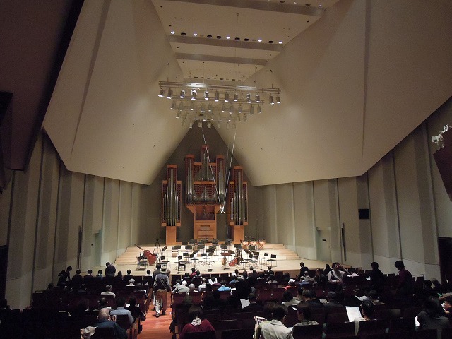 OLC定演 & 小暮浩史さんのギターリサイタル_b0146786_22406.jpg
