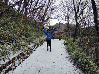 六甲山登山、有馬の氷瀑_b0108100_2144673.gif