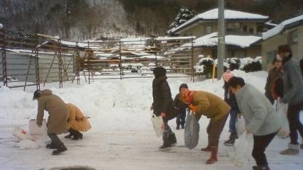 １月１４日、　「夕刊」　　夕焼けと、新年会_a0130586_1943336.jpg