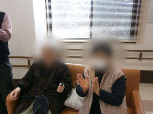 ヨガ教室&感動の再会_a0135191_17305063.jpg