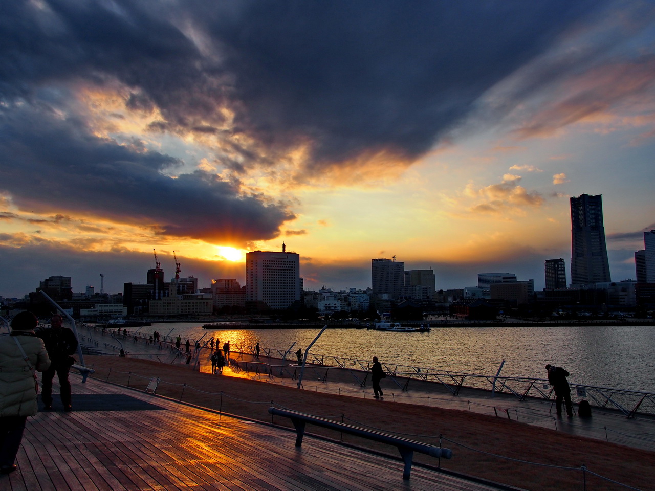 横浜みなとみらいー大桟橋_b0093625_14564618.jpg