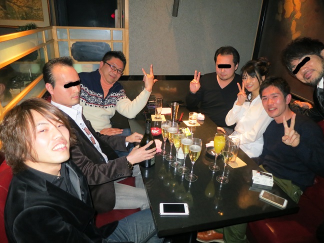 油屋黒松四周年&範田紗々1日店長コラボートイベント_a0019032_21404923.jpg