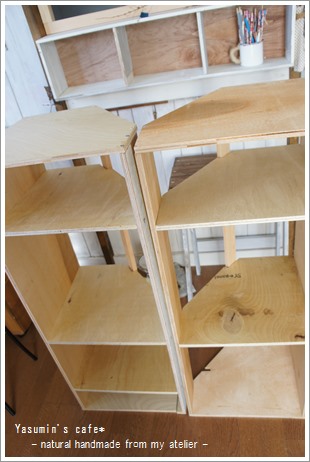 出窓に収納場所をdiy Yasumin S Cafe 布もの作家ブログ 出窓に収納場所をdiy Yasumin S Cafe 布もの作家ブログ
