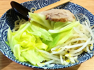 天空@学園 ★☆ (豚つけ麺)_f0080612_19402454.jpg