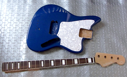 「Aqua Blue MetallicのPsychomas Bass MM」塗装完了!_e0053731_16344356.jpg
