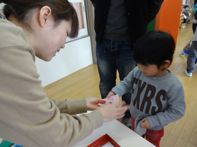 作品展、バザー 盛況!_d0166047_20345236.jpg