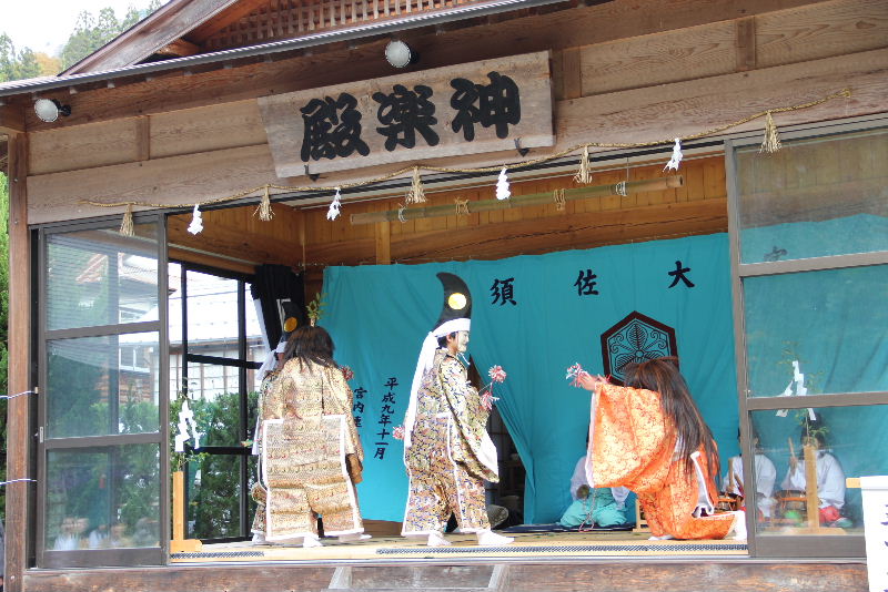 日本神話の旅　【須佐神社】_c0011649_1215277.jpg