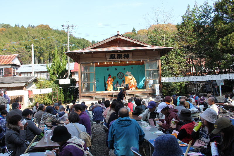 日本神話の旅　【須佐神社】_c0011649_1242362.jpg