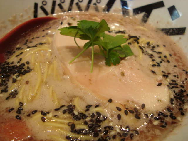 西荻窪「パインラーメン パパパパパイン」へ行く。_f0232060_20165536.jpg