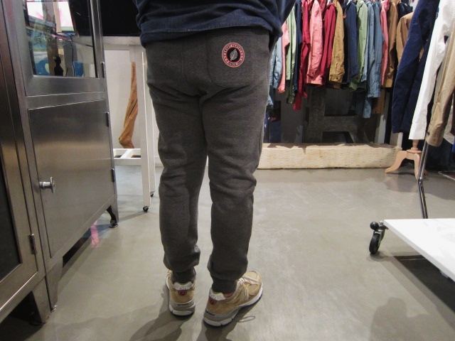 SWEET PANTS 。。。LOOSE PANTS!★! 春に相応しい大人SWEAT PANTS (^^♪_d0152280_22501126.jpg