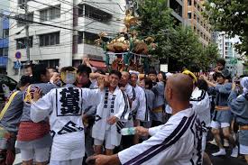 渋谷、金王八幡宮の神輿について歩いた_a0000006_19134265.jpg
