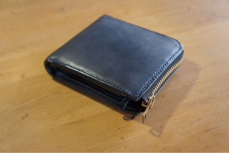 \"L type Round Zip Short Wallet\"_a0161744_0334566.jpg