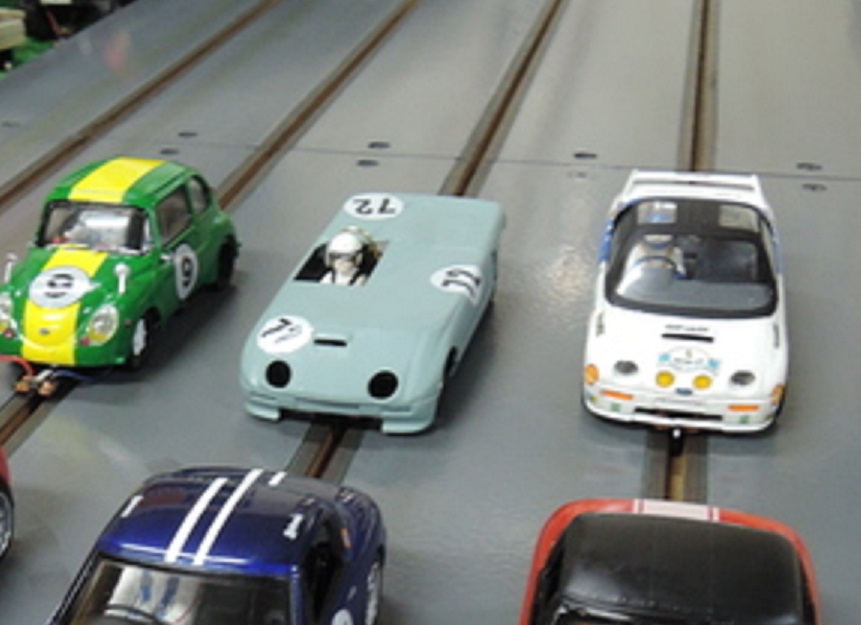 1月20日 以外に面白い軽自動車レース スロットカー サロン アトリエ M1 1月20日 以外に面白い軽自動車レース スロットカー サロン アトリエ M1