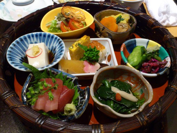美々卯 新宿店 東京を食べ歩くネコ