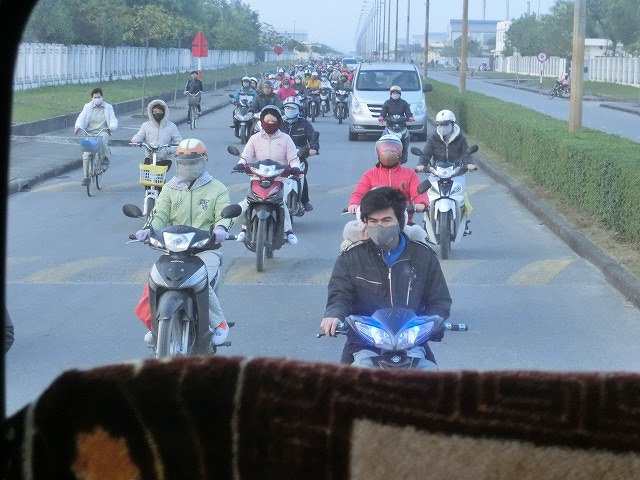 ところ変われば… ベトナムのバイクとトイレ_f0141310_81429.jpg