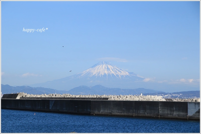 昨日の富士山♪　焼津新港にて_a0167759_11165020.jpg