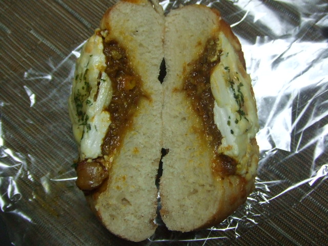 B&B とろ~りたまごとスパイシーカレー_f0076001_2324128.jpg