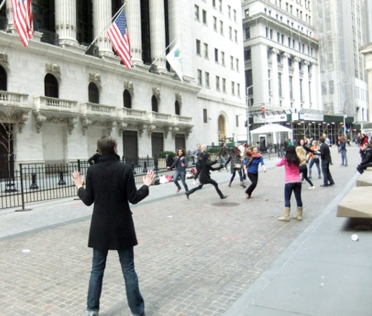 NYで鬼ごっこ大会?! Ninth Annual Freeze Tag on Wall Street, 2014!_b0007805_2353712.jpg