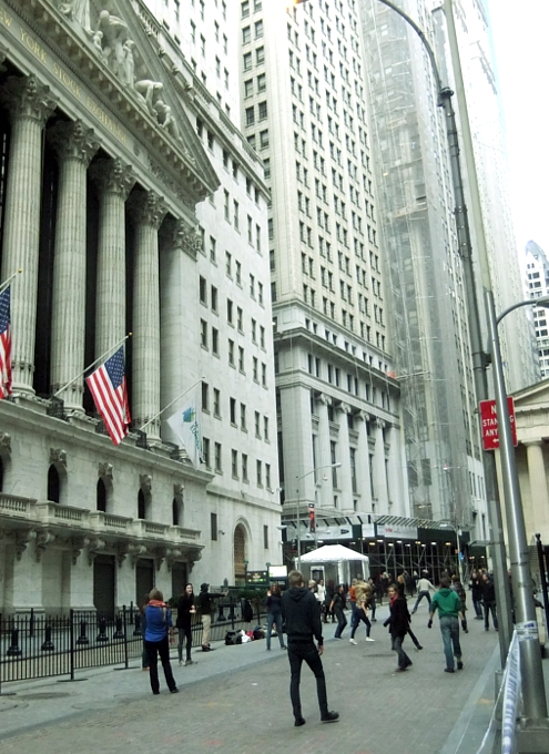 NYで鬼ごっこ大会?! Ninth Annual Freeze Tag on Wall Street, 2014!_b0007805_2361083.jpg