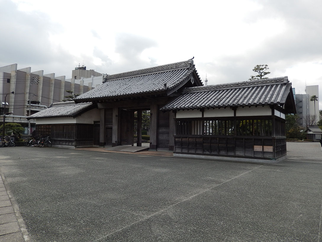 年の瀬の阿波国紀行備忘録 その2 「徳島城跡」_e0158128_2143251.jpg