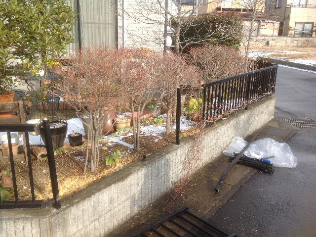 物損事故の修理 フェンス_f0031037_1932207.jpg