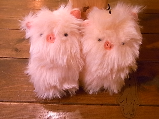うさぎとぶた展あと2週間です。作品いろいろご紹介_d0322493_9523832.jpg