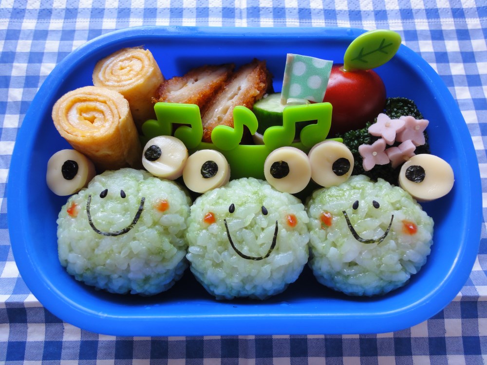 キャラ弁 梅雨のカエル３兄弟お弁当 子連れハワイ旅行blog