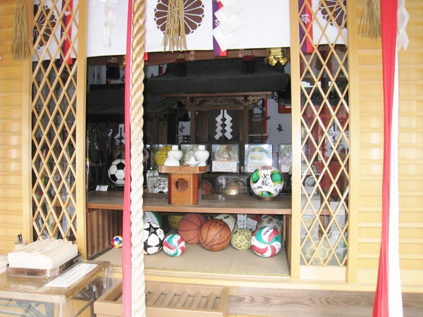白峯神宮(しらみねじんぐう)_d0287413_17482011.jpg