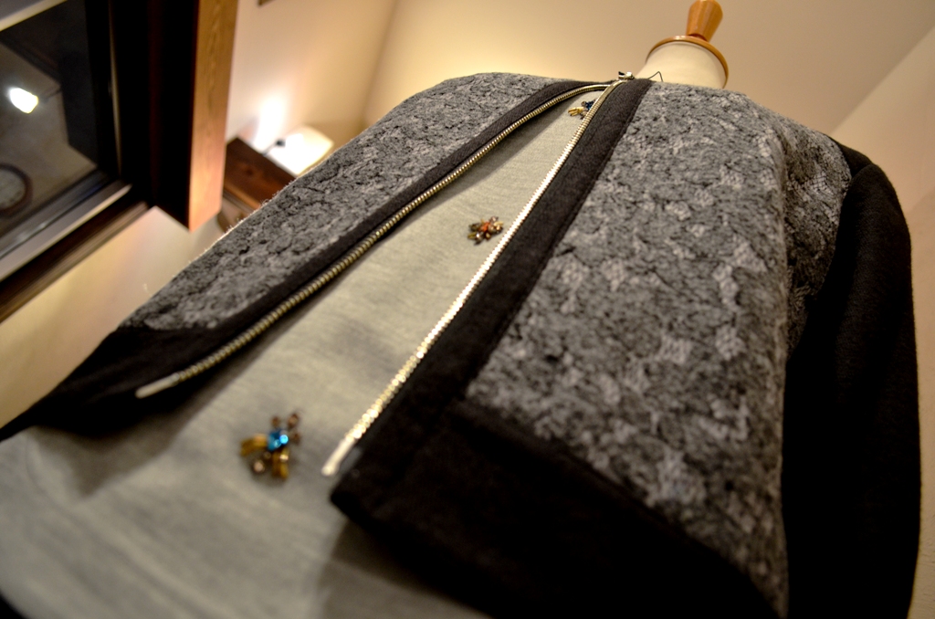 ”ノーカラーダブルジップジャケットStyle～By Brahmin～”_d0153941_18162411.jpg